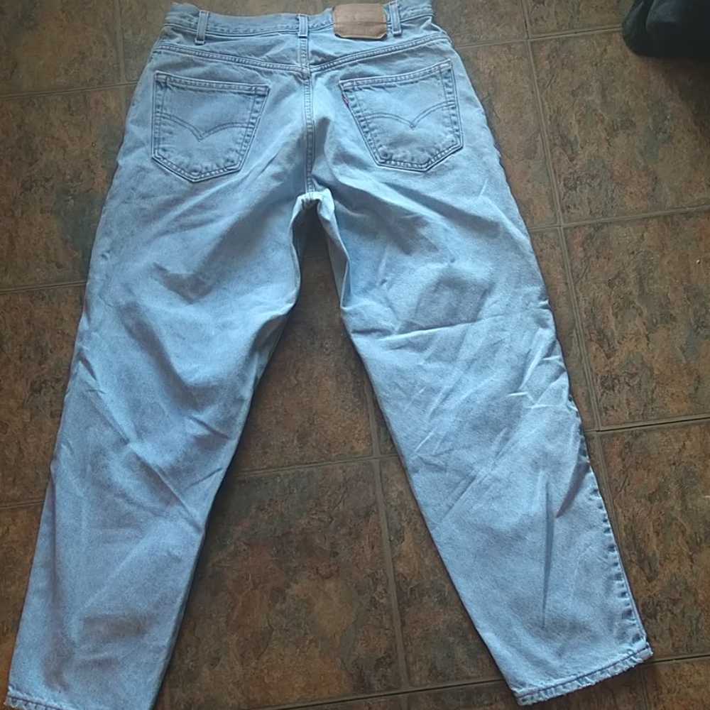 NWOT LEVI'S DESTROYED JEANS SIZE 34 - Picture 3 of 6